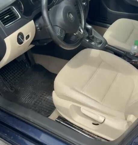 Синий Фольксваген Джетта, объемом двигателя 2.48 л и пробегом 180 тыс. км за 9000 $, фото 2 на Automoto.ua