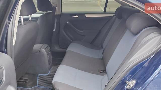 Синій Фольксваген Джетта, об'ємом двигуна 1.97 л та пробігом 224 тис. км за 10500 $, фото 9 на Automoto.ua