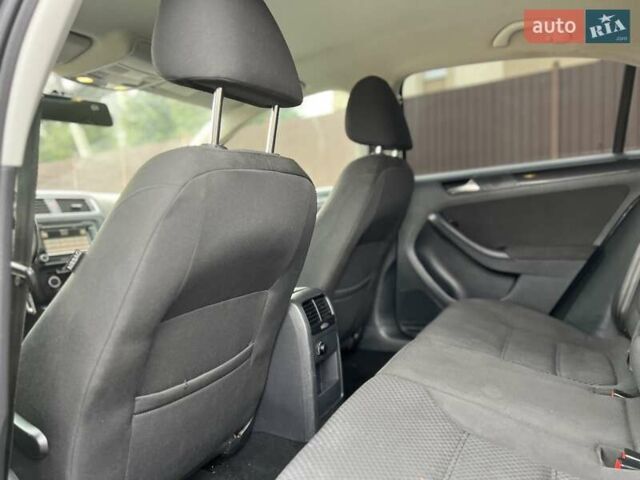 Синий Фольксваген Джетта, объемом двигателя 1.6 л и пробегом 230 тыс. км за 7150 $, фото 31 на Automoto.ua