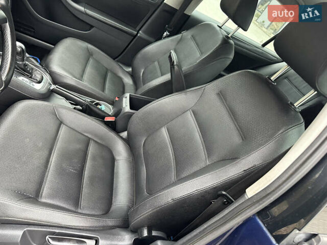 Синий Фольксваген Джетта, объемом двигателя 2.48 л и пробегом 142 тыс. км за 7999 $, фото 82 на Automoto.ua