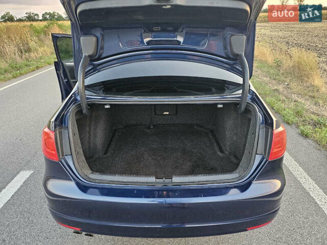 Синий Фольксваген Джетта, объемом двигателя 1.97 л и пробегом 160 тыс. км за 9700 $, фото 17 на Automoto.ua