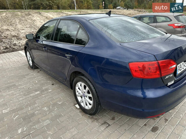 Синий Фольксваген Джетта, объемом двигателя 2.48 л и пробегом 142 тыс. км за 7999 $, фото 48 на Automoto.ua