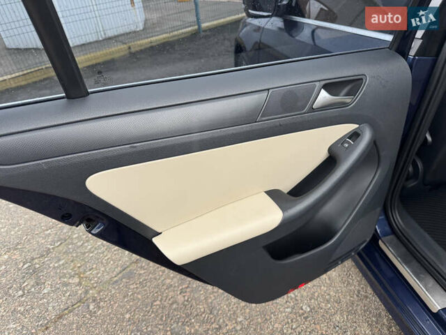 Синий Фольксваген Джетта, объемом двигателя 2.5 л и пробегом 256 тыс. км за 7790 $, фото 22 на Automoto.ua