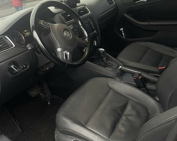 Синий Фольксваген Джетта, объемом двигателя 2.48 л и пробегом 140 тыс. км за 9400 $, фото 6 на Automoto.ua