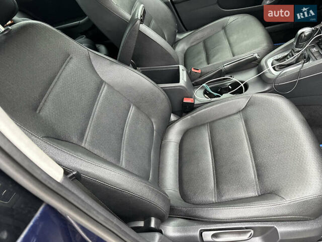 Синий Фольксваген Джетта, объемом двигателя 2.48 л и пробегом 142 тыс. км за 7999 $, фото 71 на Automoto.ua