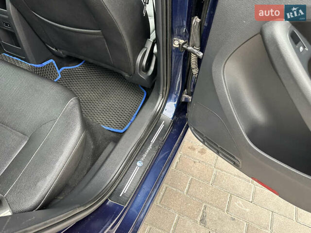 Синий Фольксваген Джетта, объемом двигателя 2.48 л и пробегом 142 тыс. км за 7999 $, фото 74 на Automoto.ua