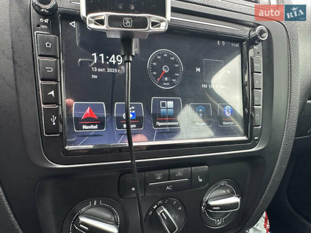 Синий Фольксваген Джетта, объемом двигателя 2.48 л и пробегом 142 тыс. км за 7999 $, фото 89 на Automoto.ua