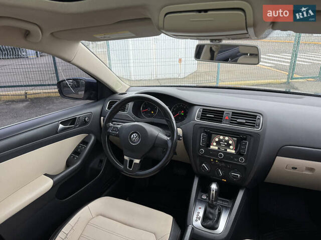 Синий Фольксваген Джетта, объемом двигателя 2.5 л и пробегом 256 тыс. км за 7790 $, фото 26 на Automoto.ua