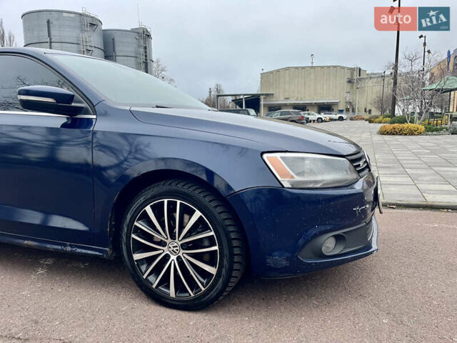 Синий Фольксваген Джетта, объемом двигателя 2.5 л и пробегом 258 тыс. км за 7800 $, фото 12 на Automoto.ua