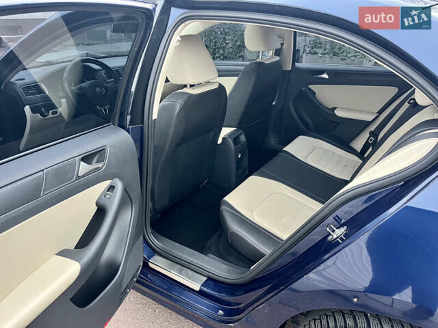 Синий Фольксваген Джетта, объемом двигателя 2.5 л и пробегом 258 тыс. км за 7800 $, фото 18 на Automoto.ua