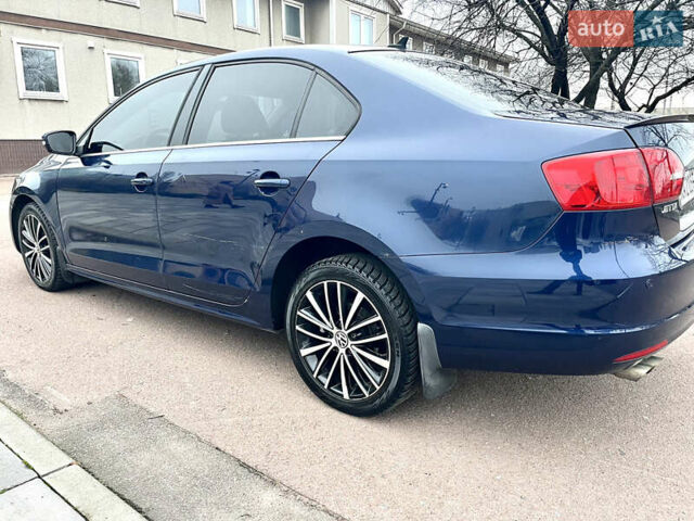 Синий Фольксваген Джетта, объемом двигателя 2.5 л и пробегом 258 тыс. км за 7800 $, фото 5 на Automoto.ua