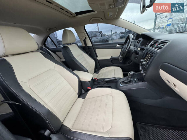 Синий Фольксваген Джетта, объемом двигателя 2.5 л и пробегом 256 тыс. км за 7790 $, фото 30 на Automoto.ua