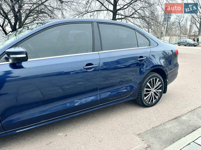 Синий Фольксваген Джетта, объемом двигателя 2.5 л и пробегом 258 тыс. км за 7800 $, фото 4 на Automoto.ua