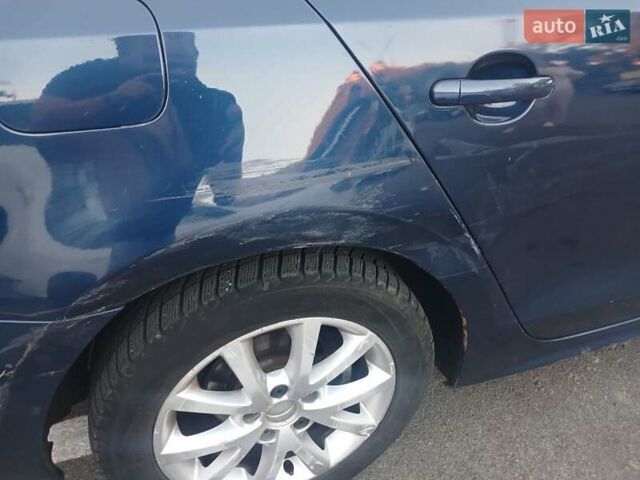 Синій Фольксваген Джетта, об'ємом двигуна 2.48 л та пробігом 273 тис. км за 6800 $, фото 8 на Automoto.ua