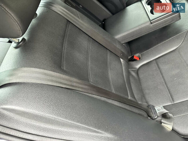 Синий Фольксваген Джетта, объемом двигателя 2.48 л и пробегом 142 тыс. км за 7999 $, фото 75 на Automoto.ua