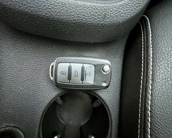 Синий Фольксваген Джетта, объемом двигателя 2.5 л и пробегом 258 тыс. км за 7800 $, фото 27 на Automoto.ua