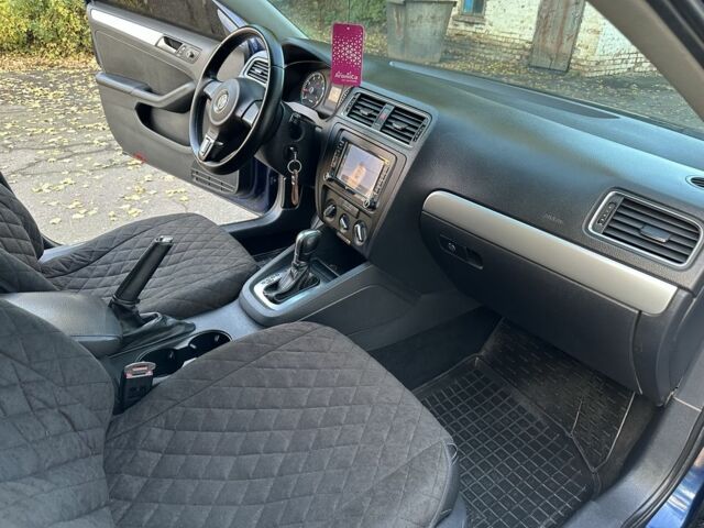 Синій Фольксваген Джетта, об'ємом двигуна 2.5 л та пробігом 240 тис. км за 7350 $, фото 21 на Automoto.ua