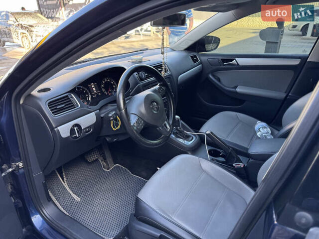 Синий Фольксваген Джетта, объемом двигателя 1.4 л и пробегом 191 тыс. км за 10350 $, фото 13 на Automoto.ua