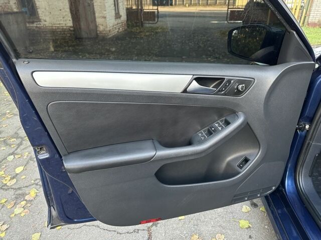 Синій Фольксваген Джетта, об'ємом двигуна 2.5 л та пробігом 240 тис. км за 7350 $, фото 16 на Automoto.ua