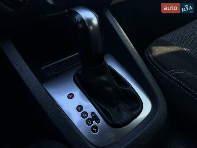 Синій Фольксваген Джетта, об'ємом двигуна 1.8 л та пробігом 158 тис. км за 7999 $, фото 18 на Automoto.ua