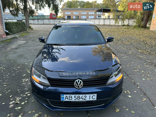 Синій Фольксваген Джетта, об'ємом двигуна 2.48 л та пробігом 240 тис. км за 7350 $, фото 4 на Automoto.ua