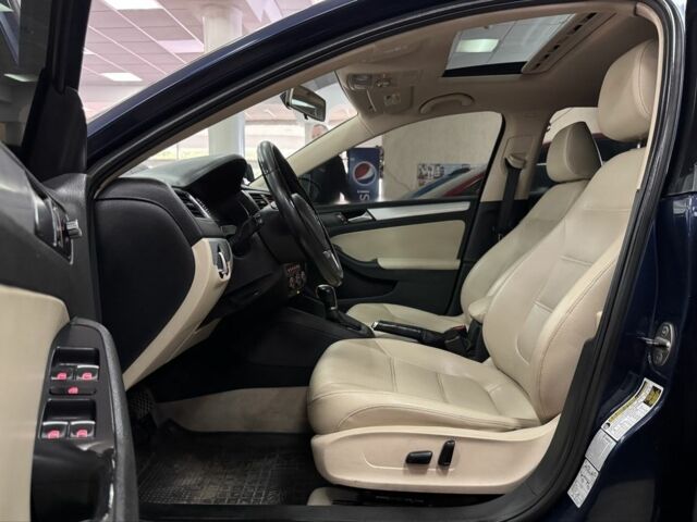 Синий Фольксваген Джетта, объемом двигателя 1.4 л и пробегом 216 тыс. км за 7800 $, фото 11 на Automoto.ua