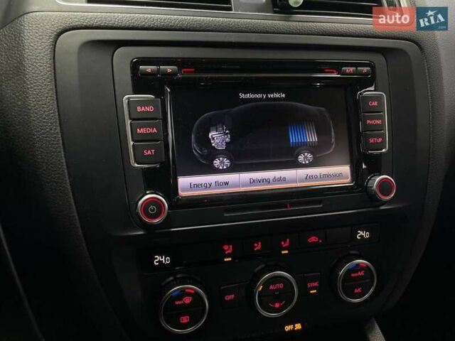 Синий Фольксваген Джетта, объемом двигателя 1.4 л и пробегом 246 тыс. км за 9990 $, фото 31 на Automoto.ua