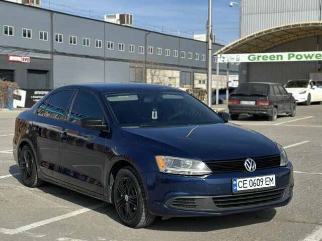 Фольксваген Джетта 2013 в Кицмане на Automoto.ua Синий Фольксваген Джетта, объемом двигателя 2 л и пробегом 160 тыс. км за 9600 $, фото 3 на Automoto.ua