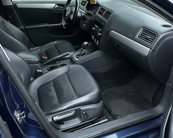 Синий Фольксваген Джетта, объемом двигателя 2.5 л и пробегом 250 тыс. км за 6999 $, фото 9 на Automoto.ua