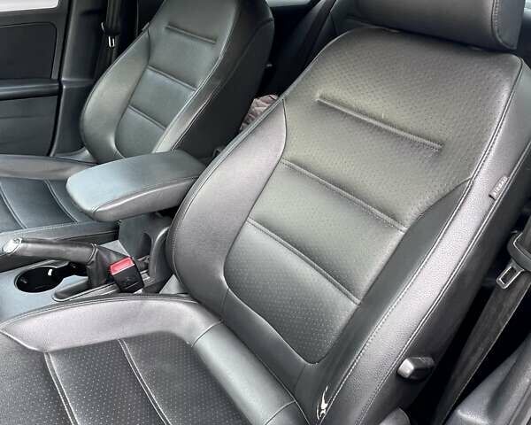 Синій Фольксваген Джетта, об'ємом двигуна 1.8 л та пробігом 155 тис. км за 9700 $, фото 8 на Automoto.ua