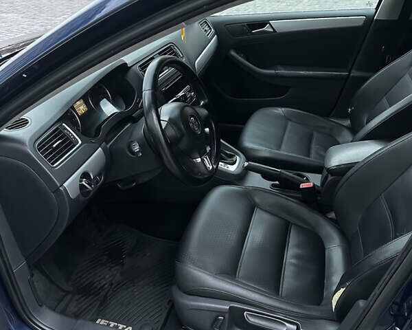 Синий Фольксваген Джетта, объемом двигателя 2.5 л и пробегом 250 тыс. км за 6999 $, фото 8 на Automoto.ua