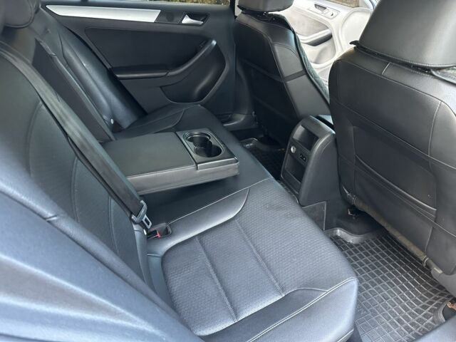 Синій Фольксваген Джетта, об'ємом двигуна 2.5 л та пробігом 240 тис. км за 7350 $, фото 22 на Automoto.ua