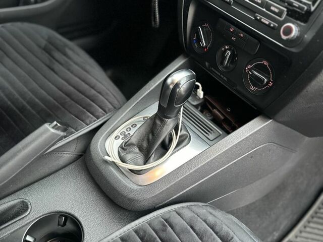 Фольксваген Джетта 2013 в Кицмане на Automoto.ua Синий Фольксваген Джетта, объемом двигателя 2 л и пробегом 160 тыс. км за 9600 $, фото 10 на Automoto.ua