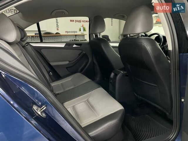 Синий Фольксваген Джетта, объемом двигателя 1.4 л и пробегом 246 тыс. км за 9990 $, фото 38 на Automoto.ua