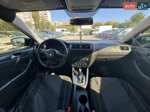 Синій Фольксваген Джетта, об'ємом двигуна 1.8 л та пробігом 158 тис. км за 7999 $, фото 13 на Automoto.ua