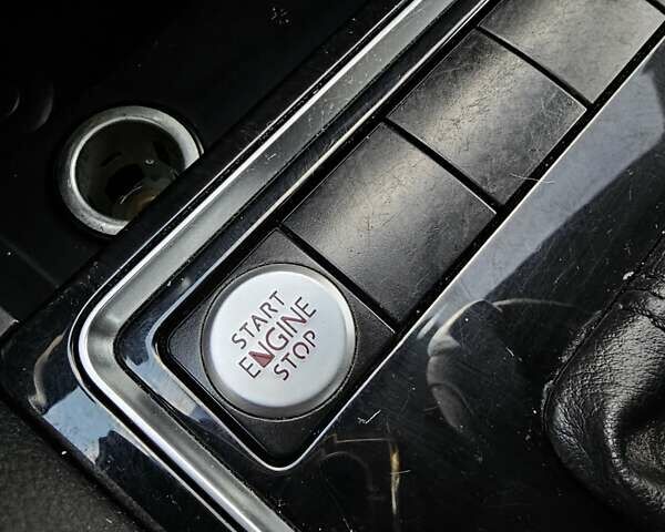 Синій Фольксваген Джетта, об'ємом двигуна 1.8 л та пробігом 180 тис. км за 7700 $, фото 27 на Automoto.ua