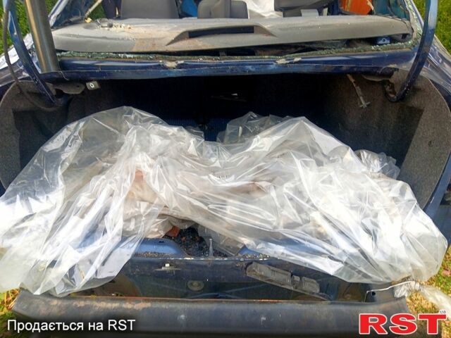 Синий Фольксваген Джетта, объемом двигателя 1.8 л и пробегом 156 тыс. км за 4000 $, фото 11 на Automoto.ua