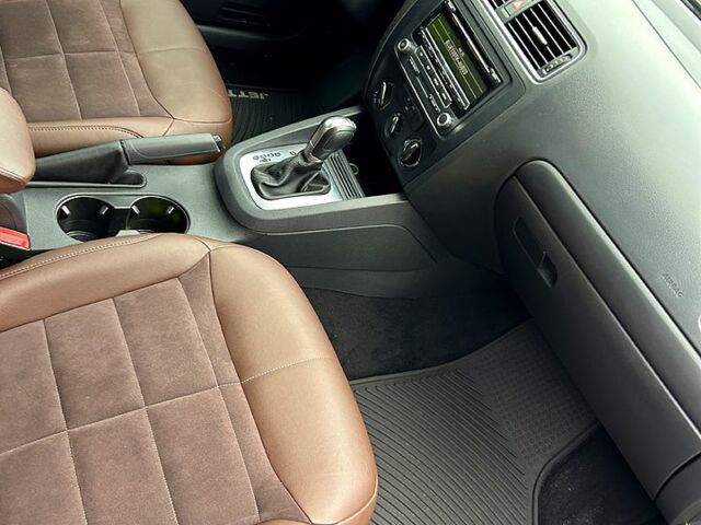 Синий Фольксваген Джетта, объемом двигателя 2 л и пробегом 136 тыс. км за 8299 $, фото 8 на Automoto.ua