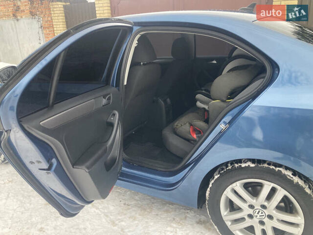 Синий Фольксваген Джетта, объемом двигателя 2 л и пробегом 241 тыс. км за 10000 $, фото 7 на Automoto.ua