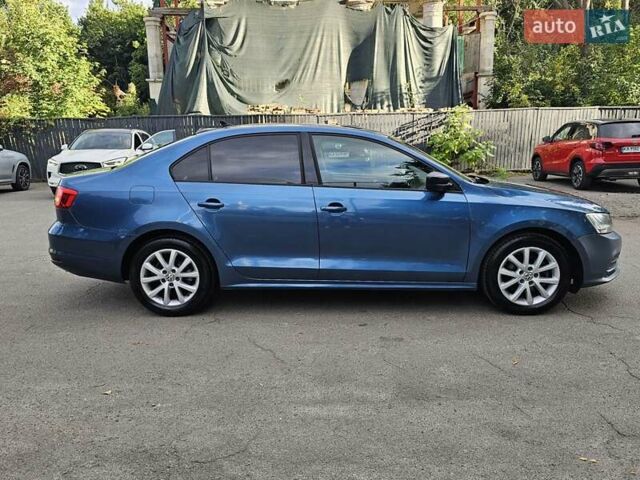 Фольксваген Джетта 2014 в Киеве на Automoto.ua Синий Фольксваген Джетта, объемом двигателя 1.8 л и пробегом 180 тыс. км за 6700 $, фото 1 на Automoto.ua