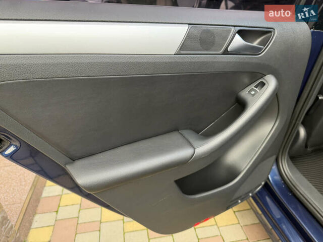 Синий Фольксваген Джетта, объемом двигателя 1.78 л и пробегом 193 тыс. км за 9999 $, фото 28 на Automoto.ua