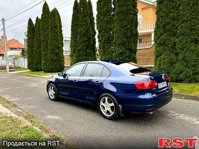 Синий Фольксваген Джетта, объемом двигателя 2 л и пробегом 136 тыс. км за 8299 $, фото 4 на Automoto.ua