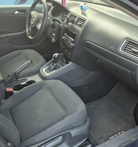 Синій Фольксваген Джетта, об'ємом двигуна 2 л та пробігом 160 тис. км за 8500 $, фото 15 на Automoto.ua