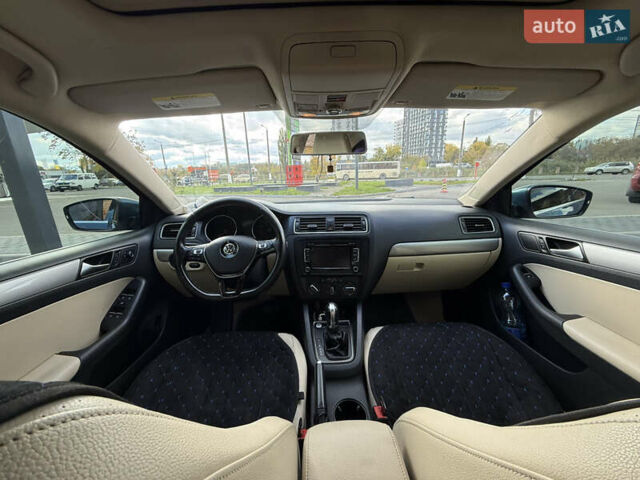 Фольксваген Джетта 2014 в Кропивницком (Кировограде) на Automoto.ua Синий Фольксваген Джетта, объемом двигателя 1.8 л и пробегом 113 тыс. км за 10700 $, фото 5 на Automoto.ua