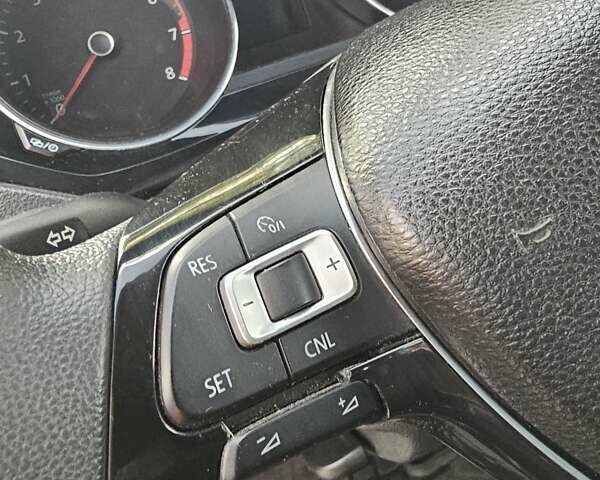 Синій Фольксваген Джетта, об'ємом двигуна 1.8 л та пробігом 180 тис. км за 7700 $, фото 28 на Automoto.ua