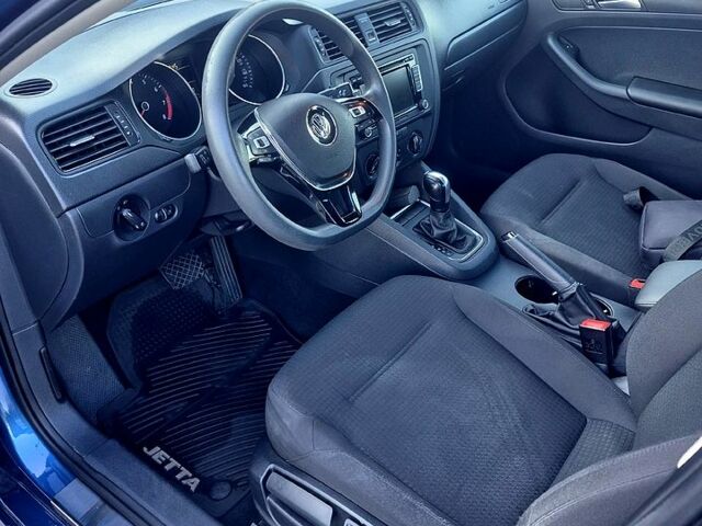 Синий Фольксваген Джетта, объемом двигателя 2 л и пробегом 195 тыс. км за 8500 $, фото 7 на Automoto.ua