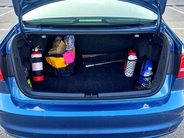 Синий Фольксваген Джетта, объемом двигателя 2 л и пробегом 195 тыс. км за 8500 $, фото 6 на Automoto.ua