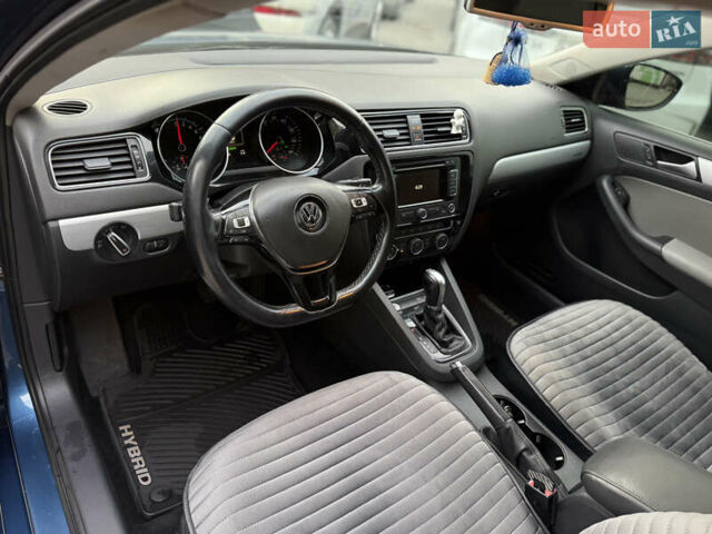Фольксваген Джетта 2015 у Одесі на Automoto.ua Синій Фольксваген Джетта, об'ємом двигуна 1.39 л та пробігом 240 тис. км за 8900 $, фото 42 на Automoto.ua