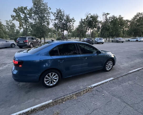 Синий Фольксваген Джетта, объемом двигателя 1.8 л и пробегом 215 тыс. км за 10800 $, фото 2 на Automoto.ua