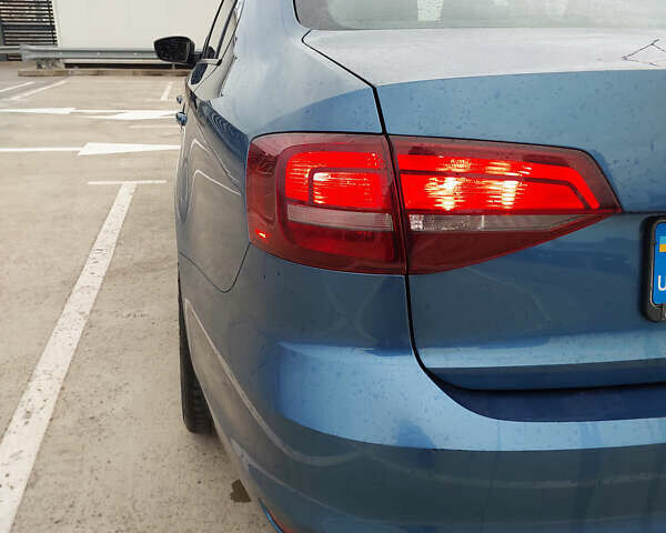 Синий Фольксваген Джетта, объемом двигателя 1.4 л и пробегом 178 тыс. км за 8500 $, фото 13 на Automoto.ua